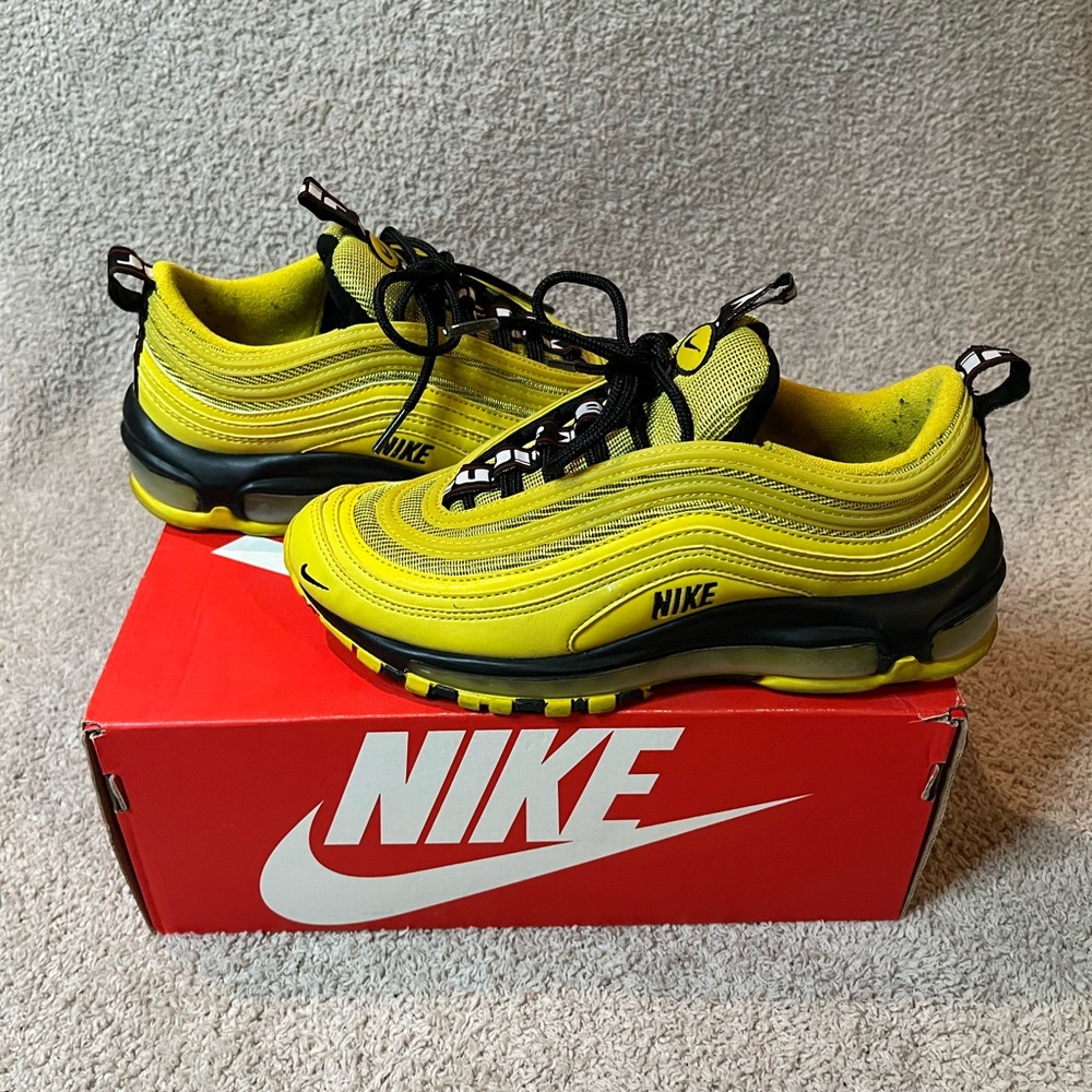 HP 🎉 NIKE Air Max 97 Lime Green